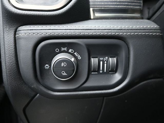 Used 2020 RAM 2500 Limited image 15