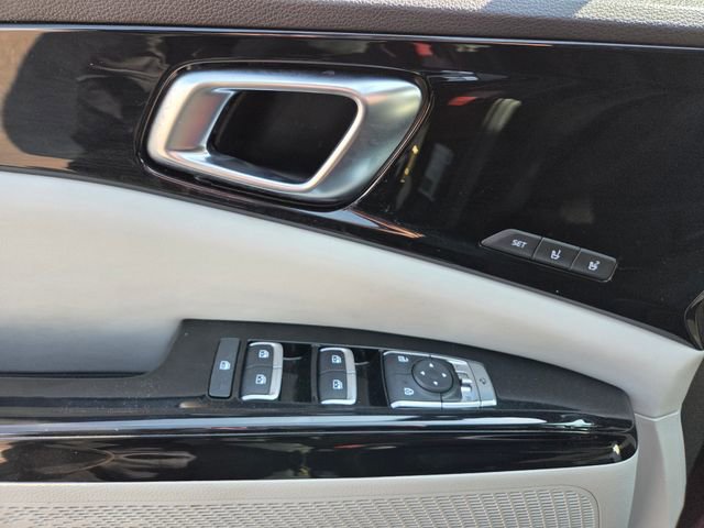 Used 2024 Kia Carnival SX Prestige FWD image 14