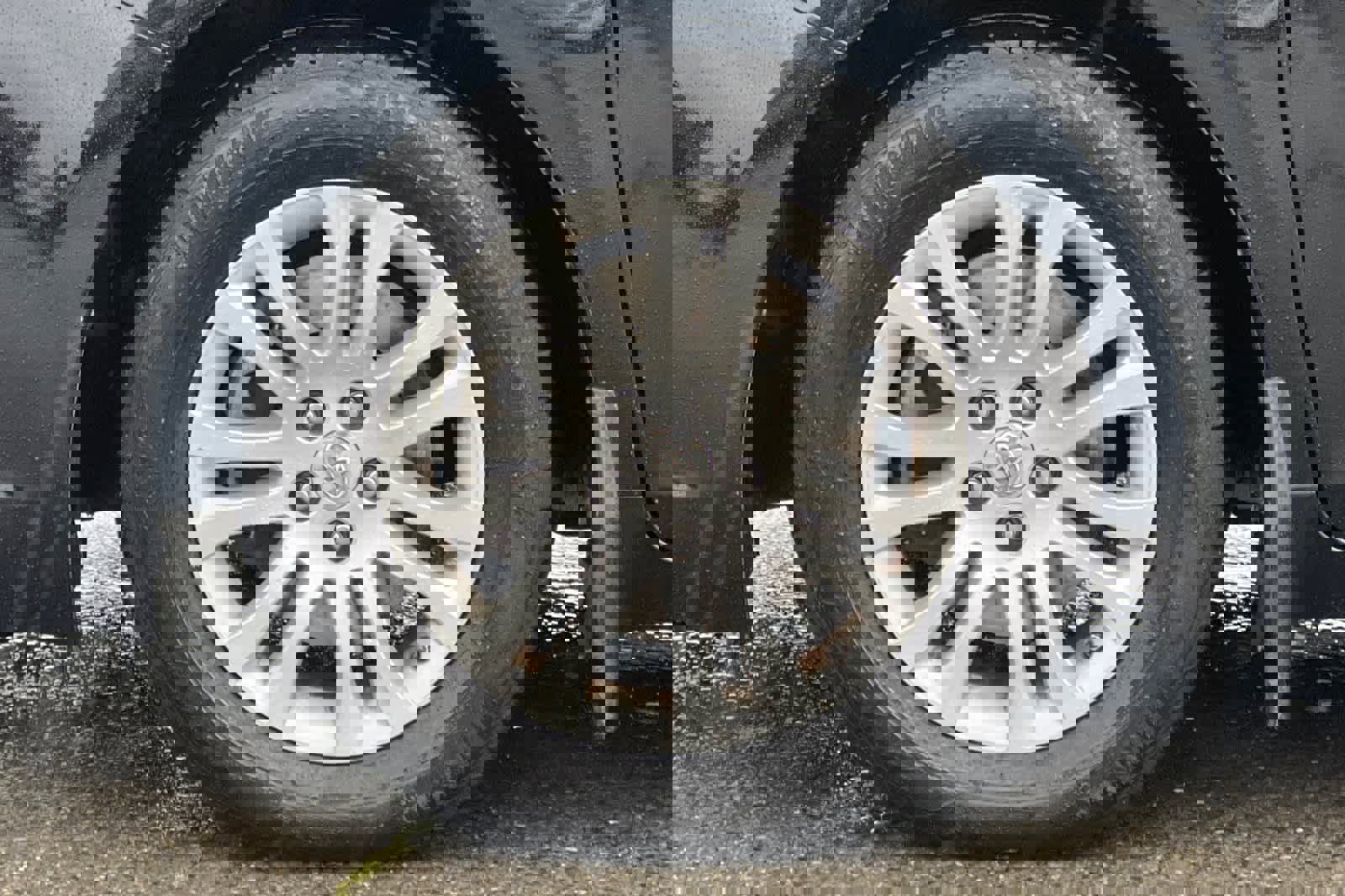 Used 2015 Toyota Sienna XLE w/ XLE Navigation Package image 34