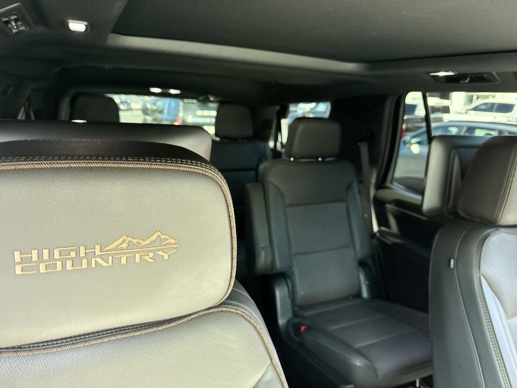 Used 2024 Chevrolet Tahoe High Country AWD/4WD image 34