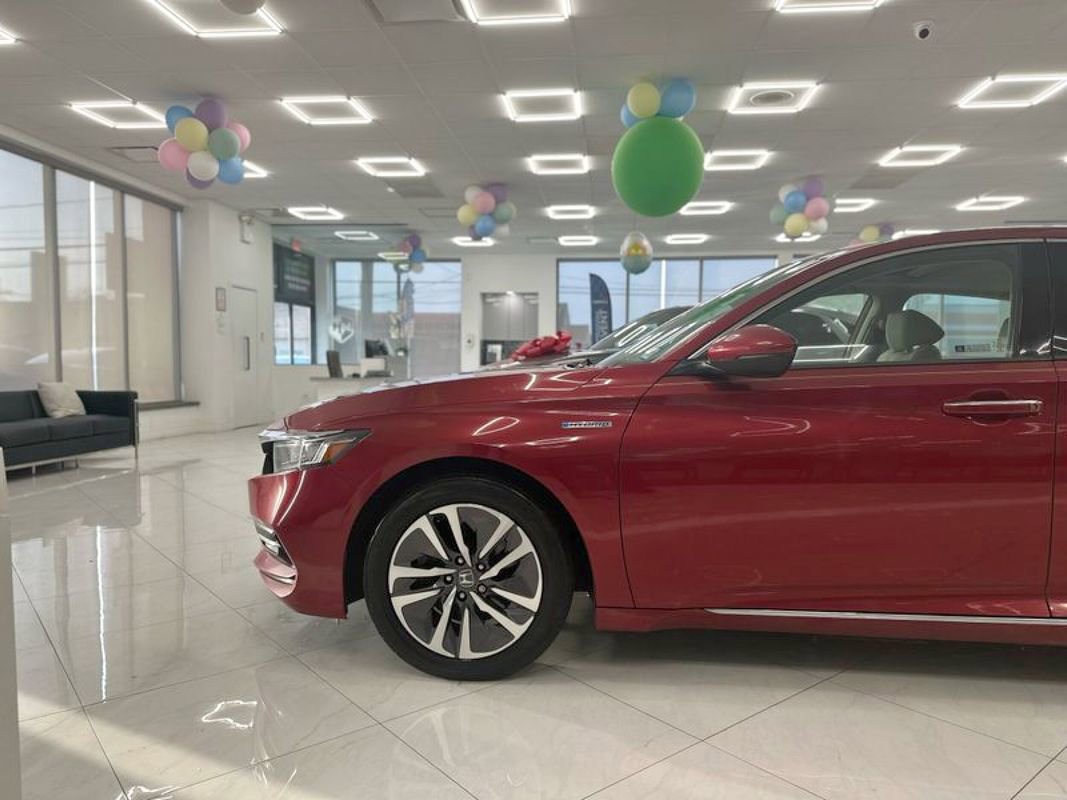 Used 2019 Honda Accord Touring image 6