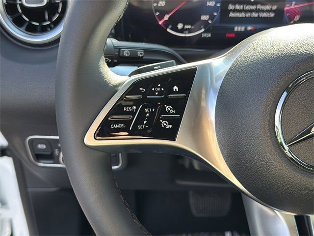 New 2026 Mercedes-Benz GLB 250 image 15