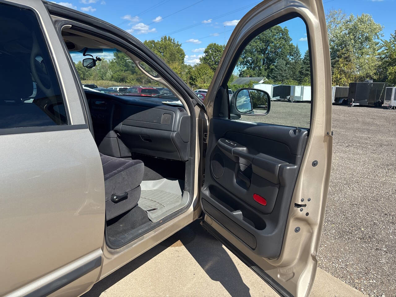 Used 2005 Dodge Ram 1500 Truck SLT image 17