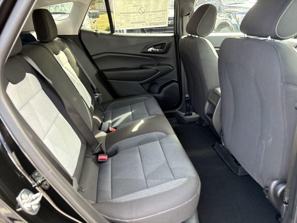 New 2026 Chevrolet Trax LS w/ LS Convenience Package image 25