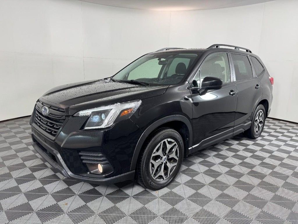 Used 2022 Subaru Forester Premium image 8