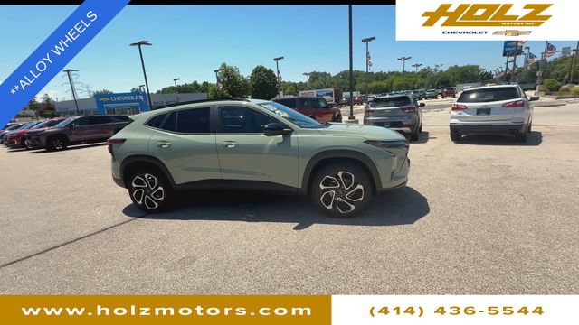 Certified 2024 Chevrolet Trax RS FWD image 9