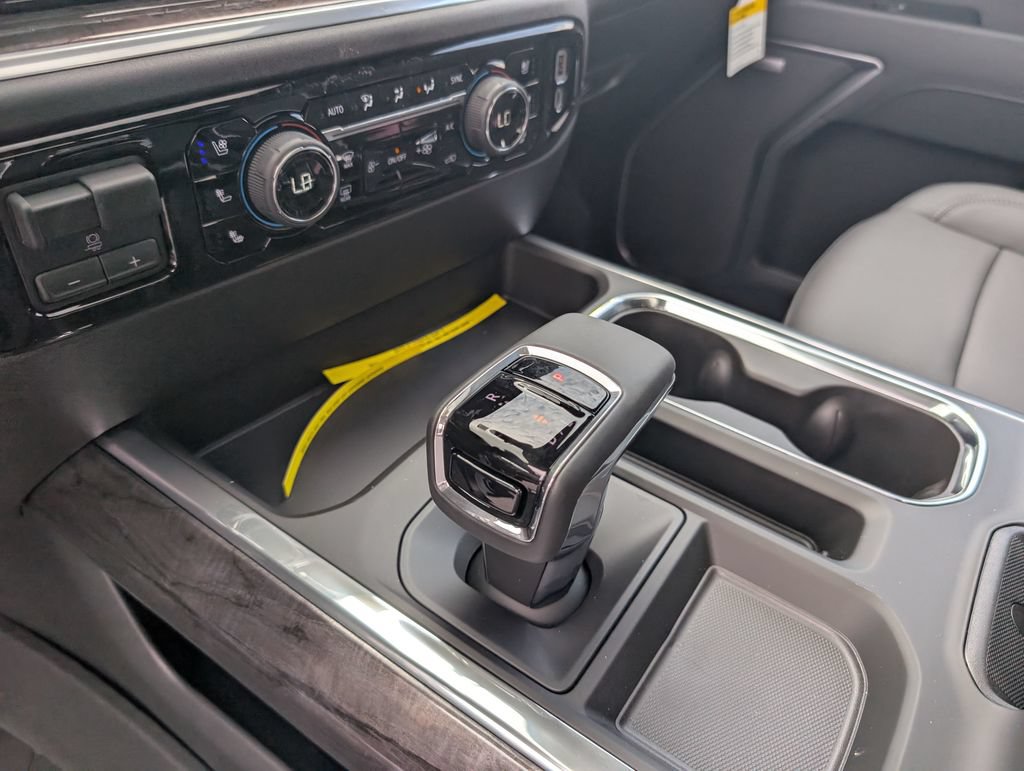 New 2026 Chevrolet Silverado 1500 LTZ w/ LTZ Premium Package AWD/4WD image 21
