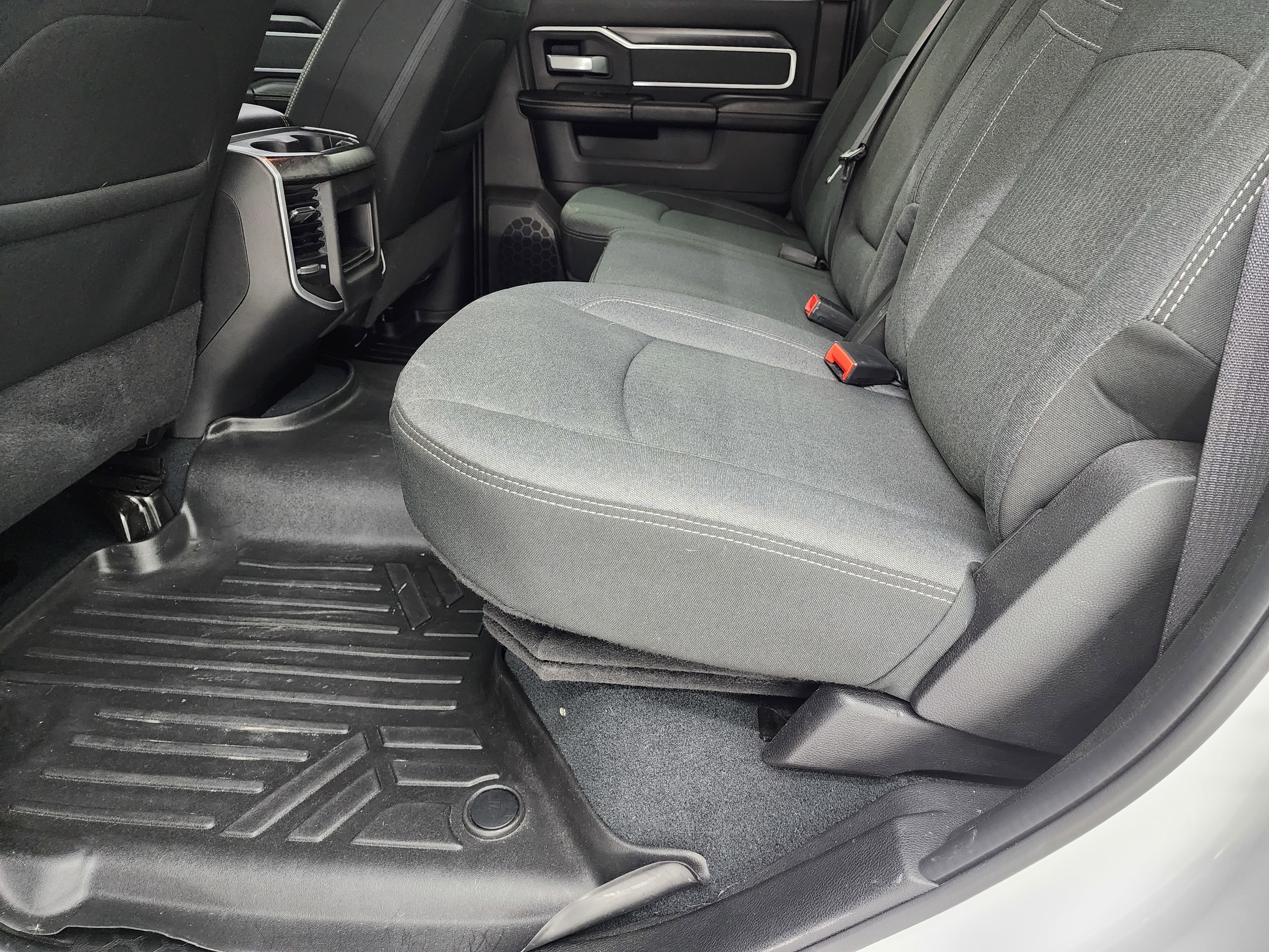 Used 2022 RAM 2500 Big Horn w/ Night Edition image 33