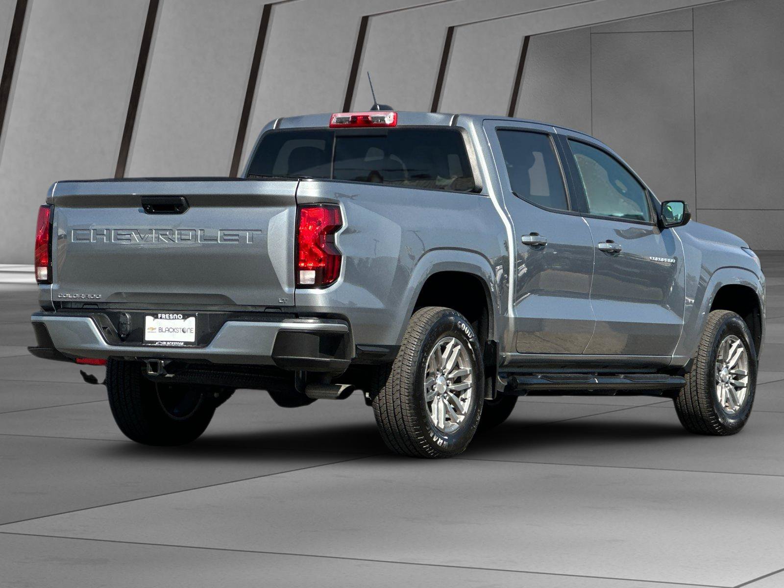 Used 2024 Chevrolet Colorado LT w/ LT Convenience Package RWD image 4