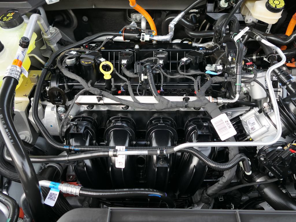 Used 2025 Ford Escape ST-Line w/ Equipment Group 301A image 30