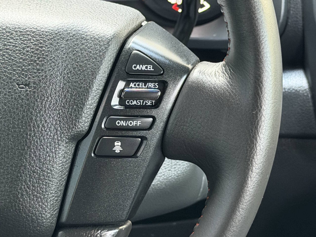 Used 2022 Nissan Titan PRO-4X w/ Pro-4x Convenience Package AWD/4WD image 27