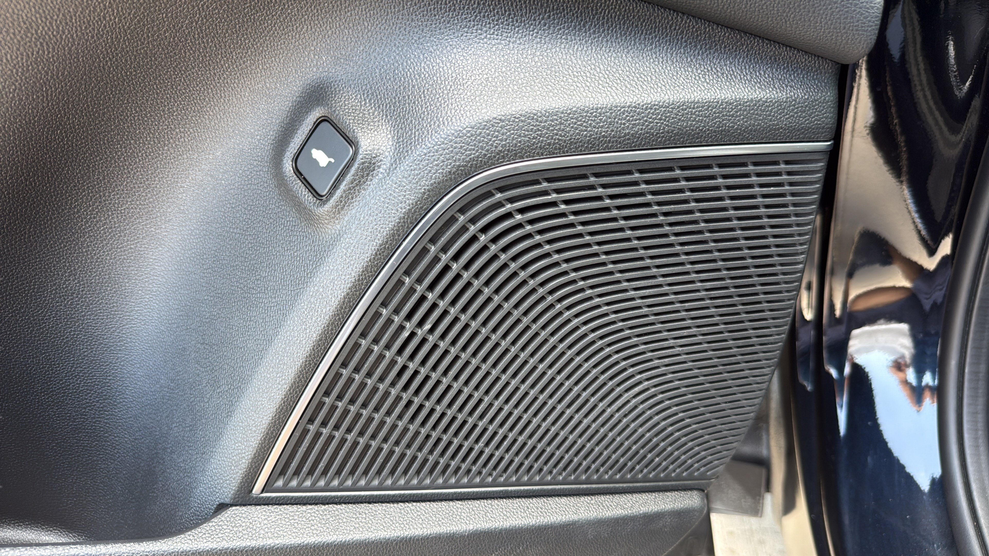 Used 2026 Acura MDX SH-AWD image 14