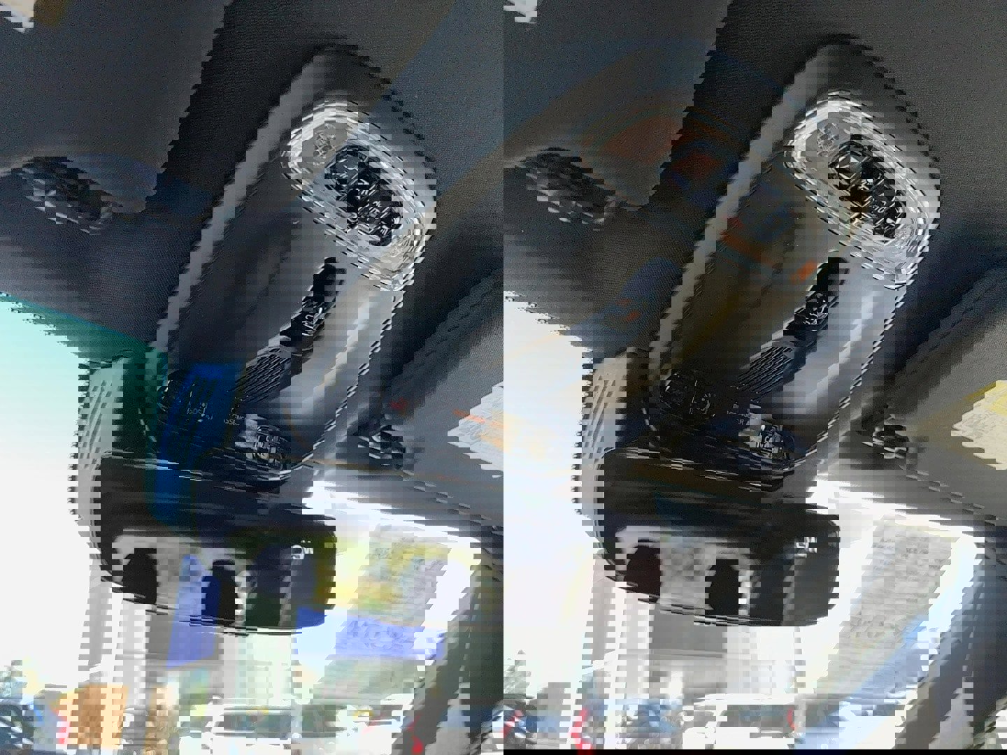 Used 2020 Volvo XC90 T6 Momentum w/ Advanced Package image 23