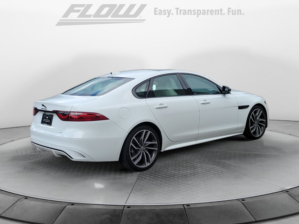 Used 2024 Jaguar XF R-Dynamic SE AWD/4WD image 7