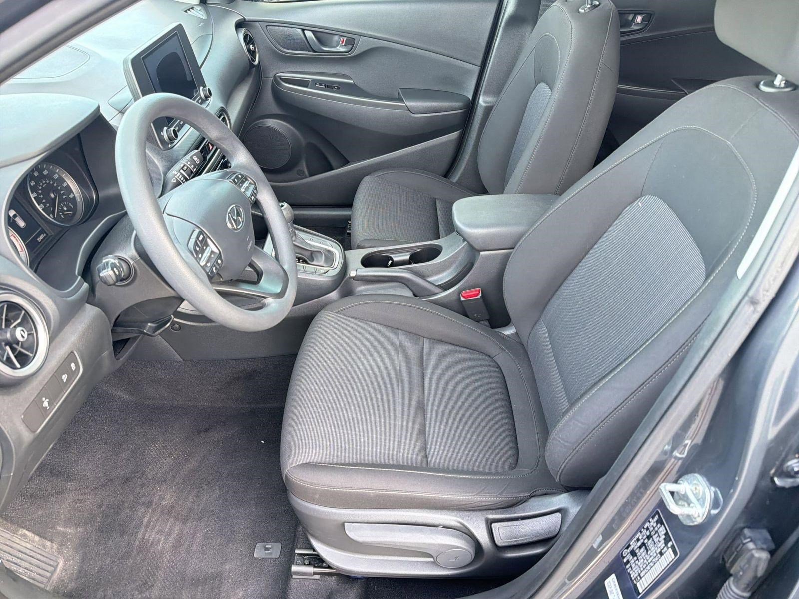Used 2022 Hyundai Kona SEL FWD image 5