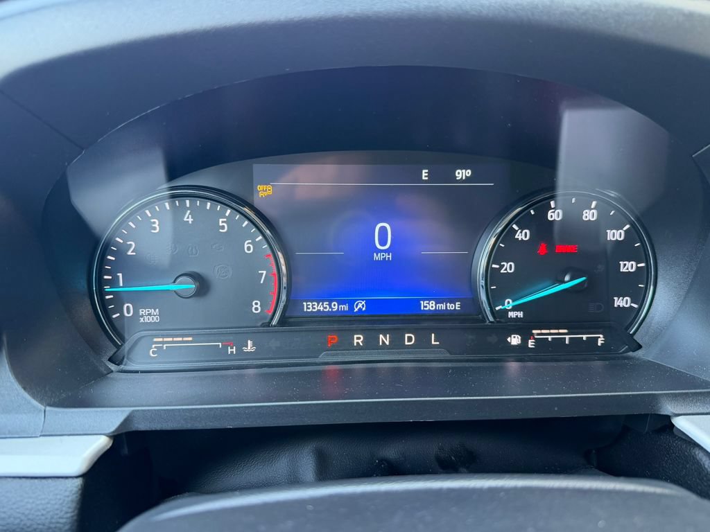 Used 2024 Ford Explorer XLT AWD/4WD image 17