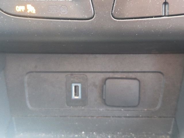 Used 2017 Ford Escape S image 30