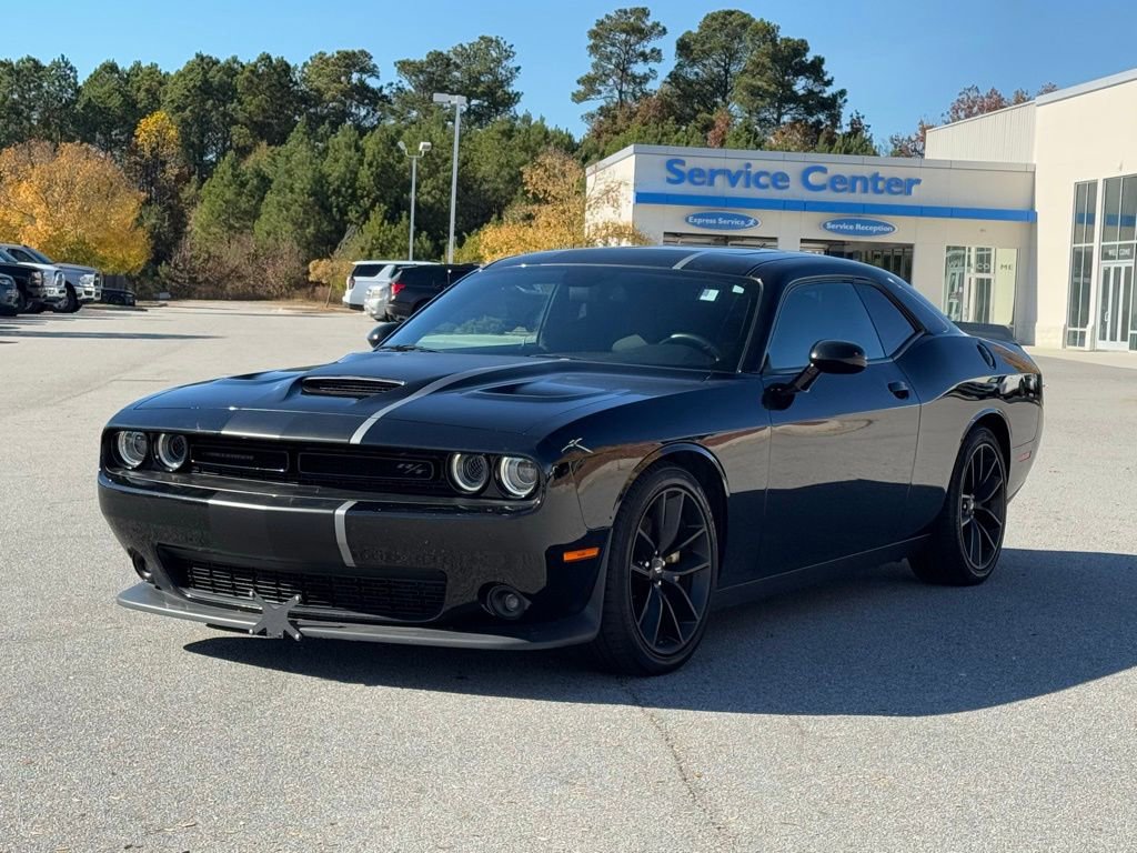 Used 2019 Dodge Challenger R/T Scat Pack w/ Stars & Stripes Edition image 2