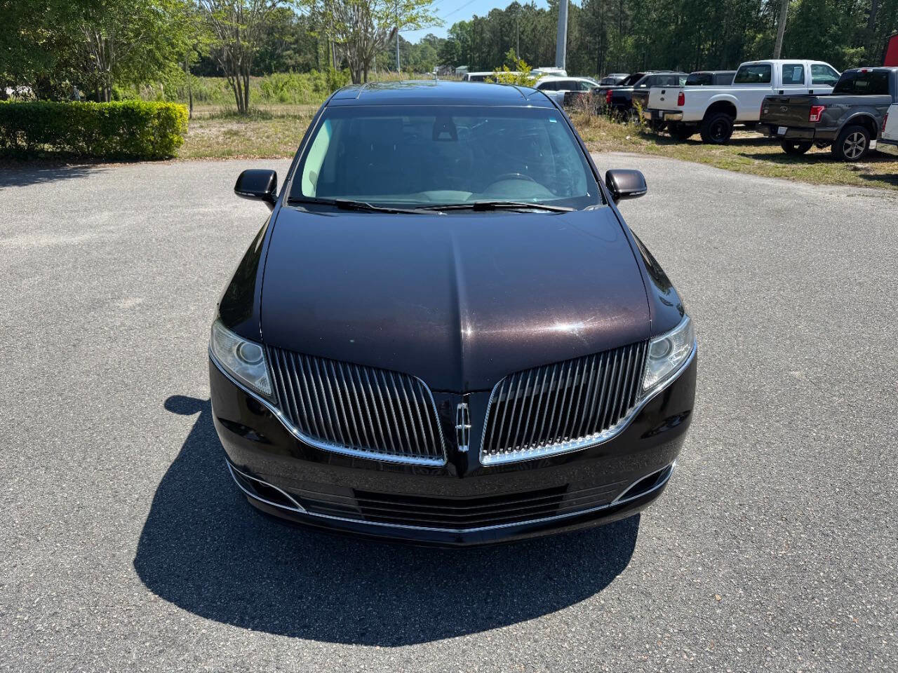 Used 2014 Lincoln MKT AWD w/ Equipment Group 201A image 2