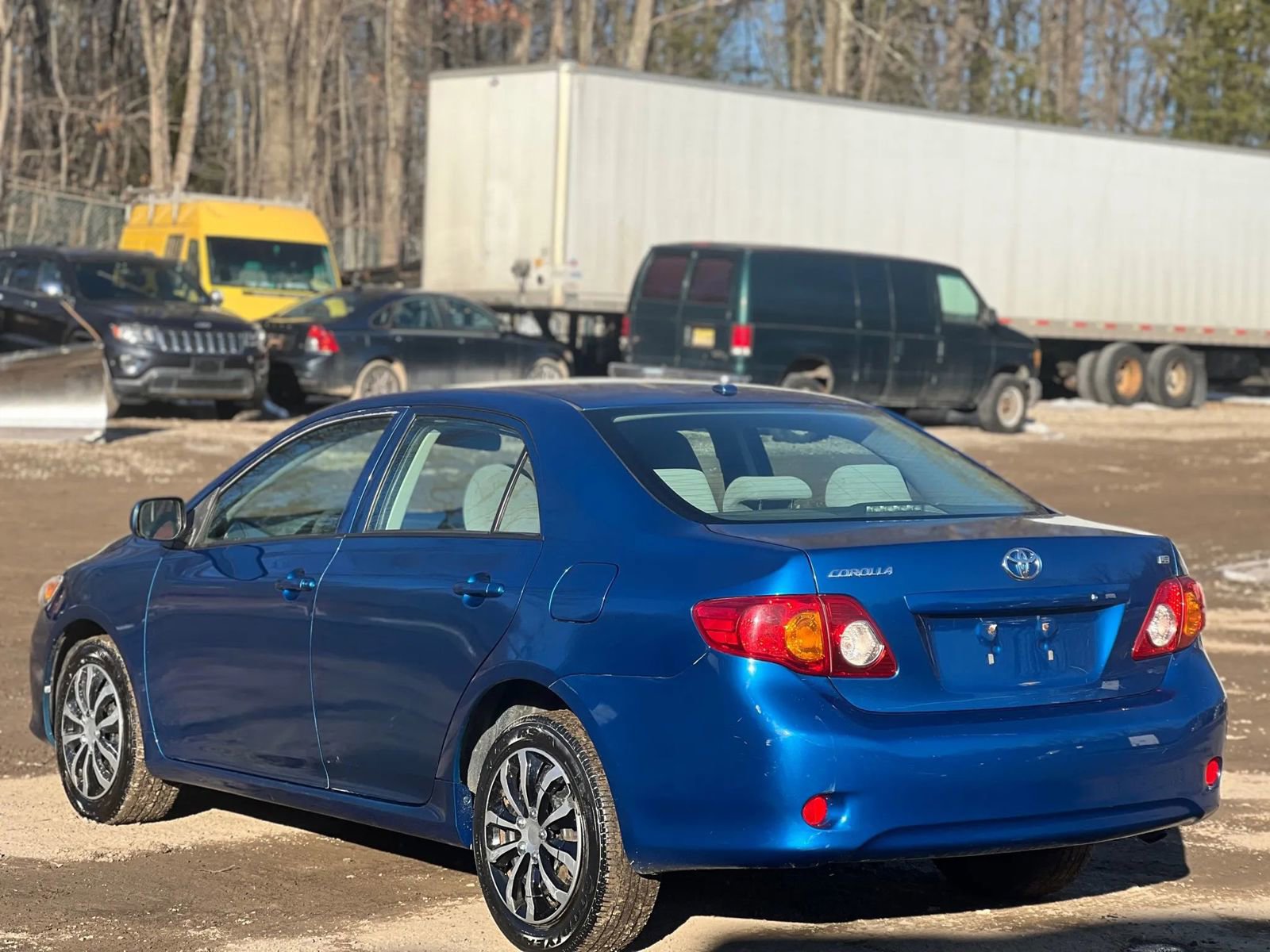 Used 2010 Toyota Corolla LE image 4