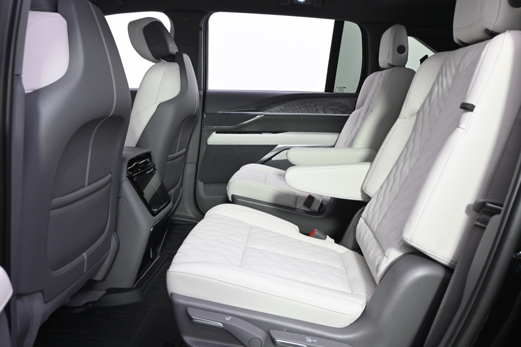 New 2026 Cadillac Escalade IQ Sport 1 w/ LPO, Floor Liner Package AWD/4WD image 22