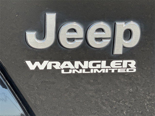 Used 2019 Jeep Wrangler Unlimited Sahara w/ LED Lighting Group image 33
