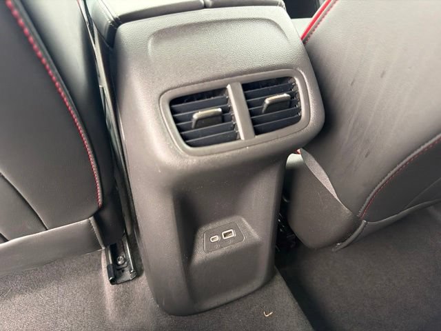 Used 2023 Buick Envision Essence w/ Sport Touring Package AWD/4WD image 18