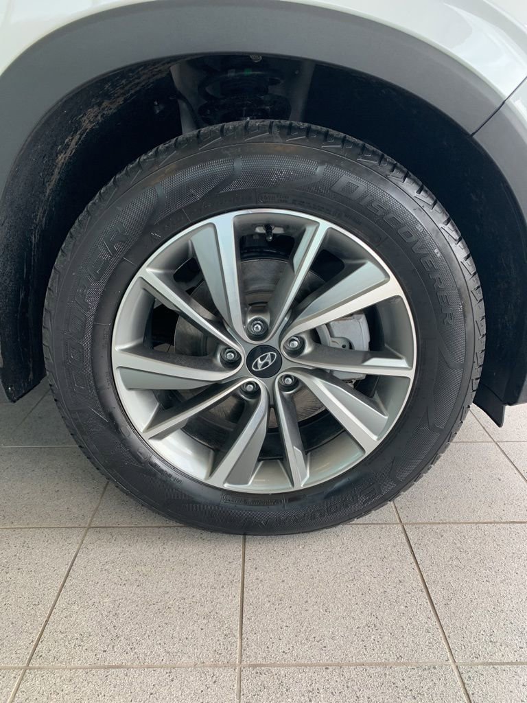 Used 2019 Hyundai Santa Fe SEL image 26