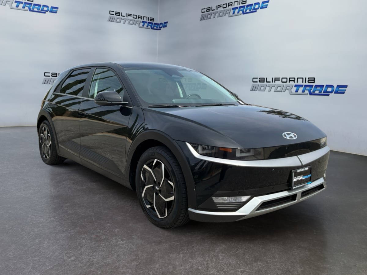 Used 2024 Hyundai Ioniq 5 SEL RWD image 3