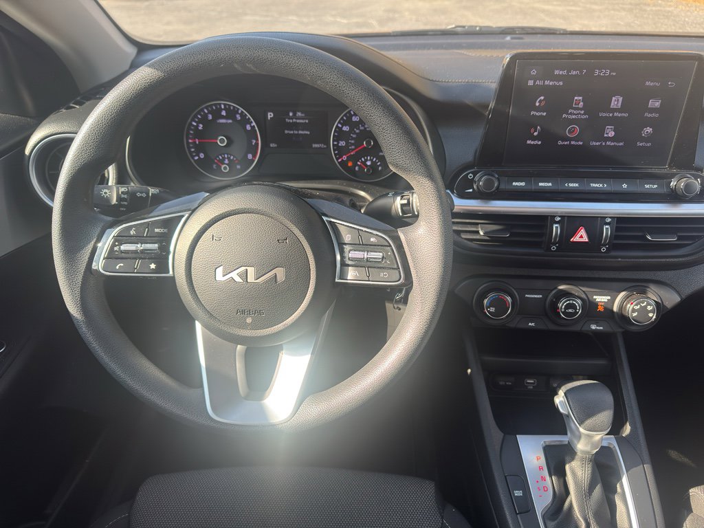 Used 2023 Kia Forte LXS image 10