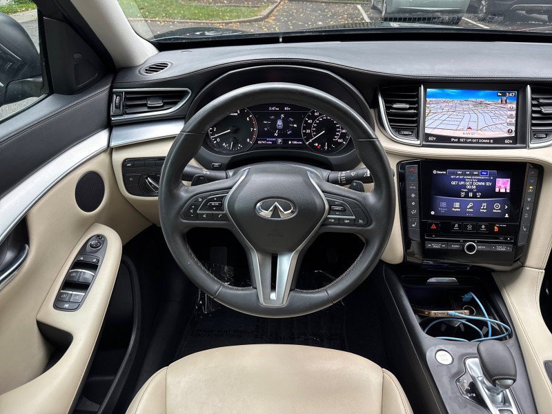 Used 2019 INFINITI QX50 Luxe w/ Navigation Package AWD/4WD image 16