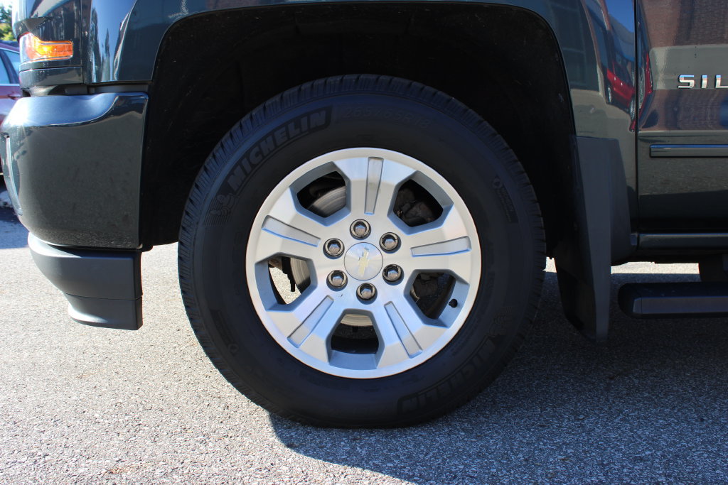 Certified 2018 Chevrolet Silverado 1500 LT w/ All Star Edition AWD/4WD image 22