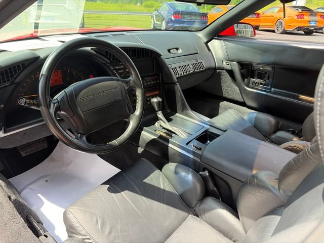 Used 1992 Chevrolet Corvette Coupe RWD image 22