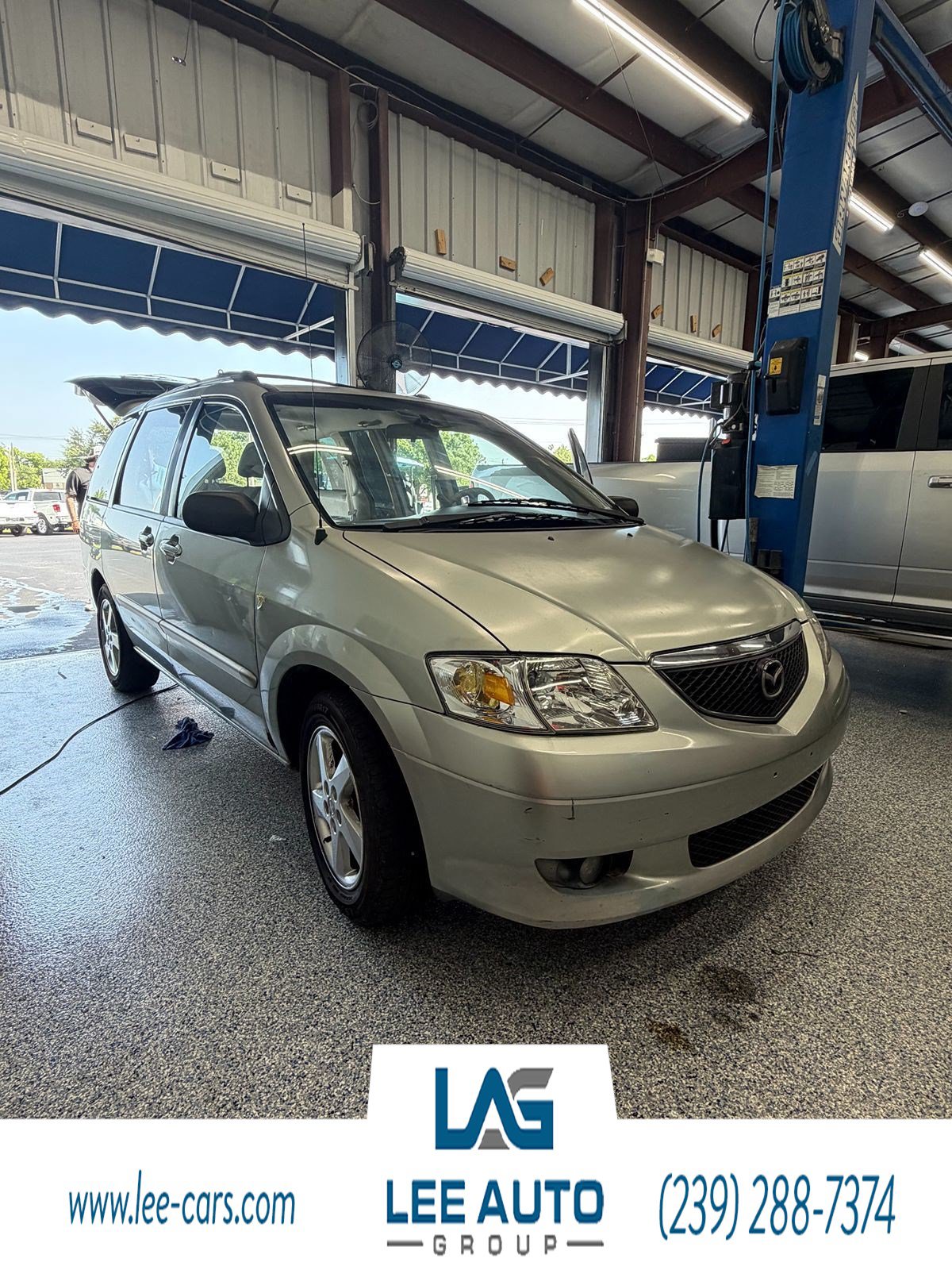 Used 2002 MAZDA MPV LX FWD video 1