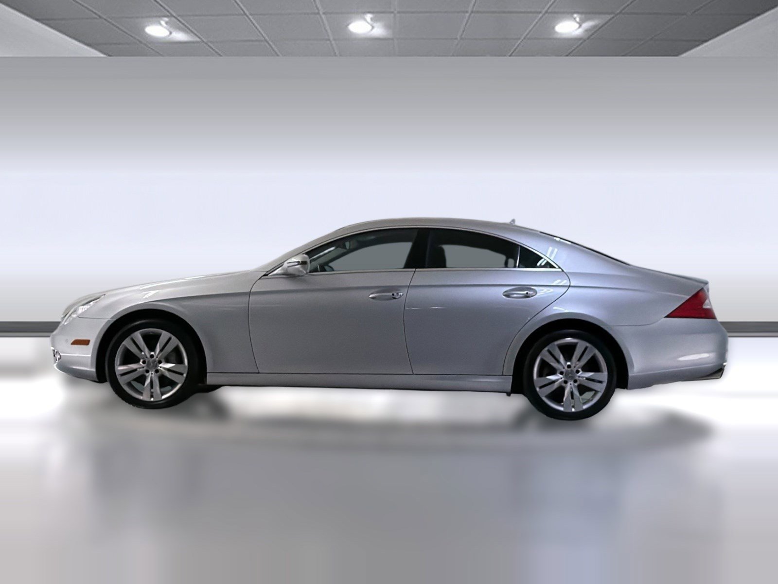 Used 2009 Mercedes-Benz CLS 550 image 2