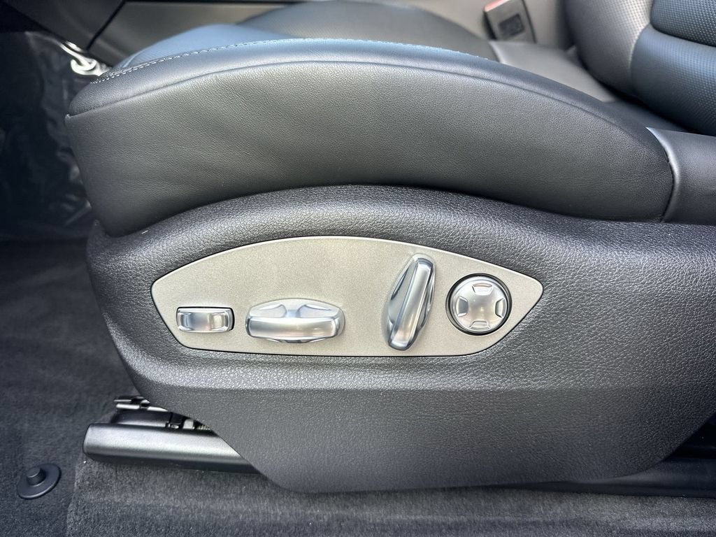 New 2026 Porsche Macan S AWD/4WD image 8
