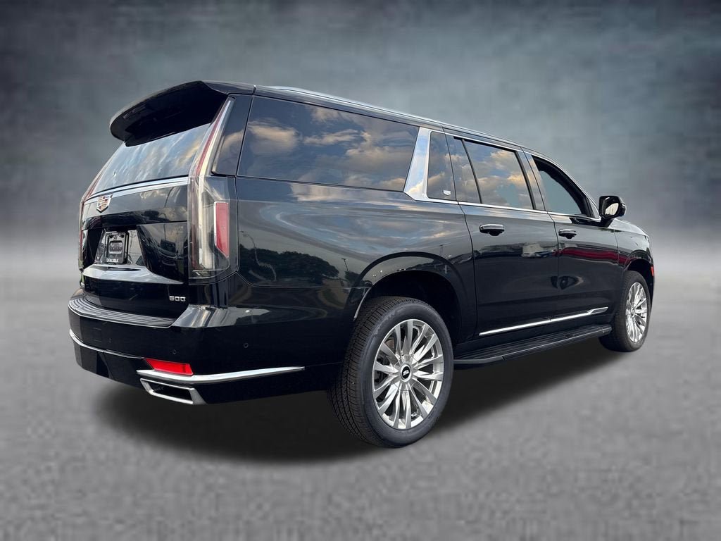 Used 2022 Cadillac Escalade ESV Premium Luxury w/ LPO, Floor Liner Package AWD/4WD image 9