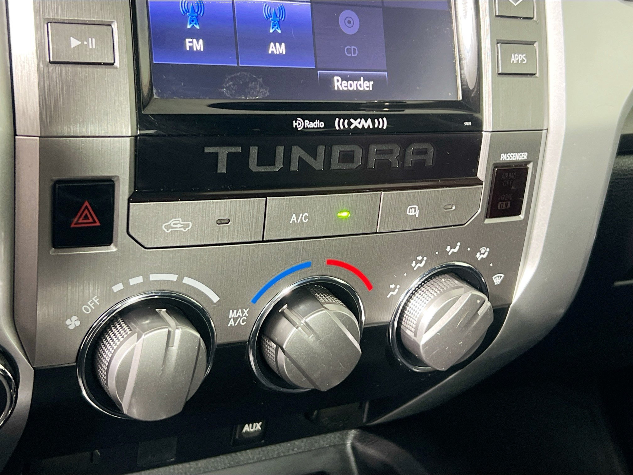 Used 2015 Toyota Tundra SR5 w/ TRD Off Road Package AWD/4WD image 26