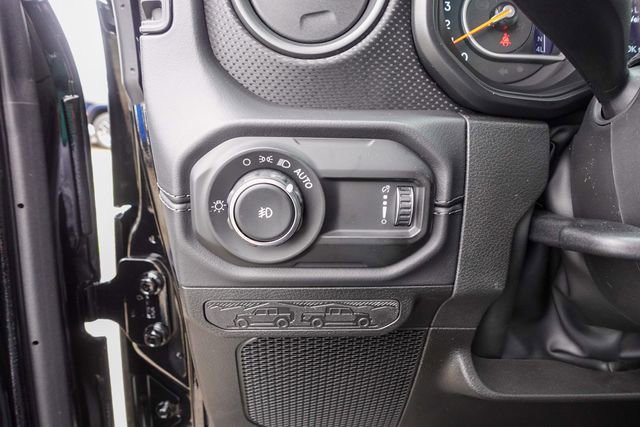 New 2026 Jeep Wrangler Unlimited Rubicon w/ Technology Group image 20