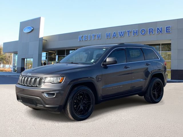 Used 2017 Jeep Grand Cherokee Laredo AWD/4WD image 3