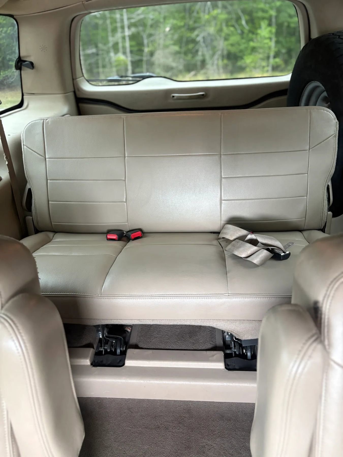 Used 2004 Ford Excursion Limited AWD/4WD image 12