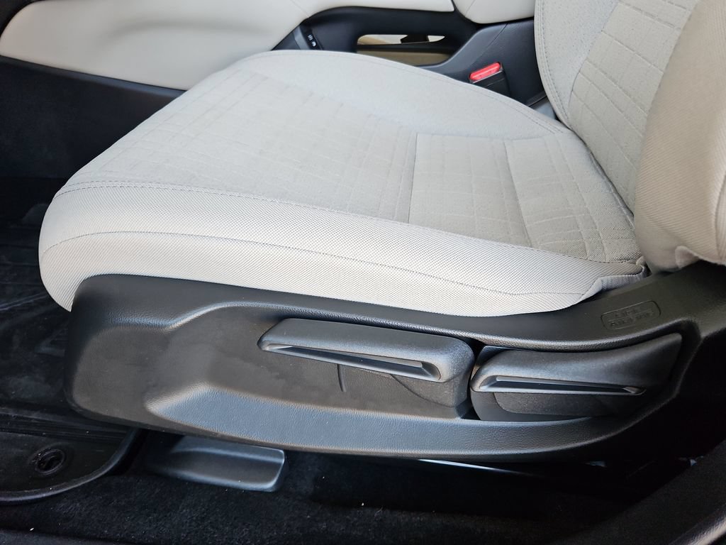 Used 2025 Honda HR-V LX image 21