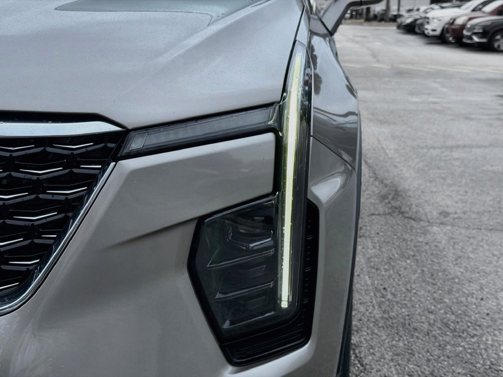 Used 2024 Cadillac XT4 Luxury FWD image 9