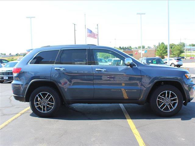 Used 2020 Jeep Grand Cherokee Limited w/ Trailer Tow Group IV image 4
