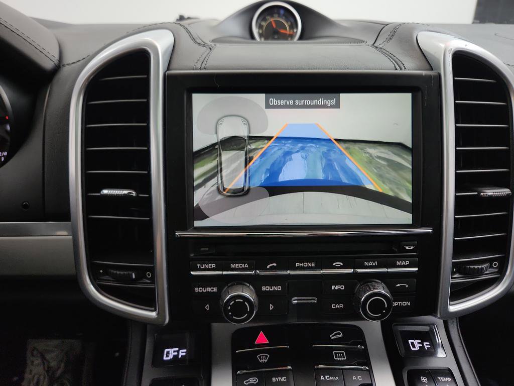 Used 2016 Porsche Cayenne GTS AWD/4WD image 19