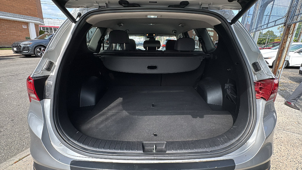 Used 2023 Hyundai Santa Fe SEL AWD/4WD image 31