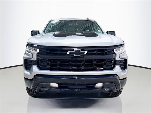 Used 2023 Chevrolet Silverado 1500 LT Trail Boss w/ Convenience Package II image 3