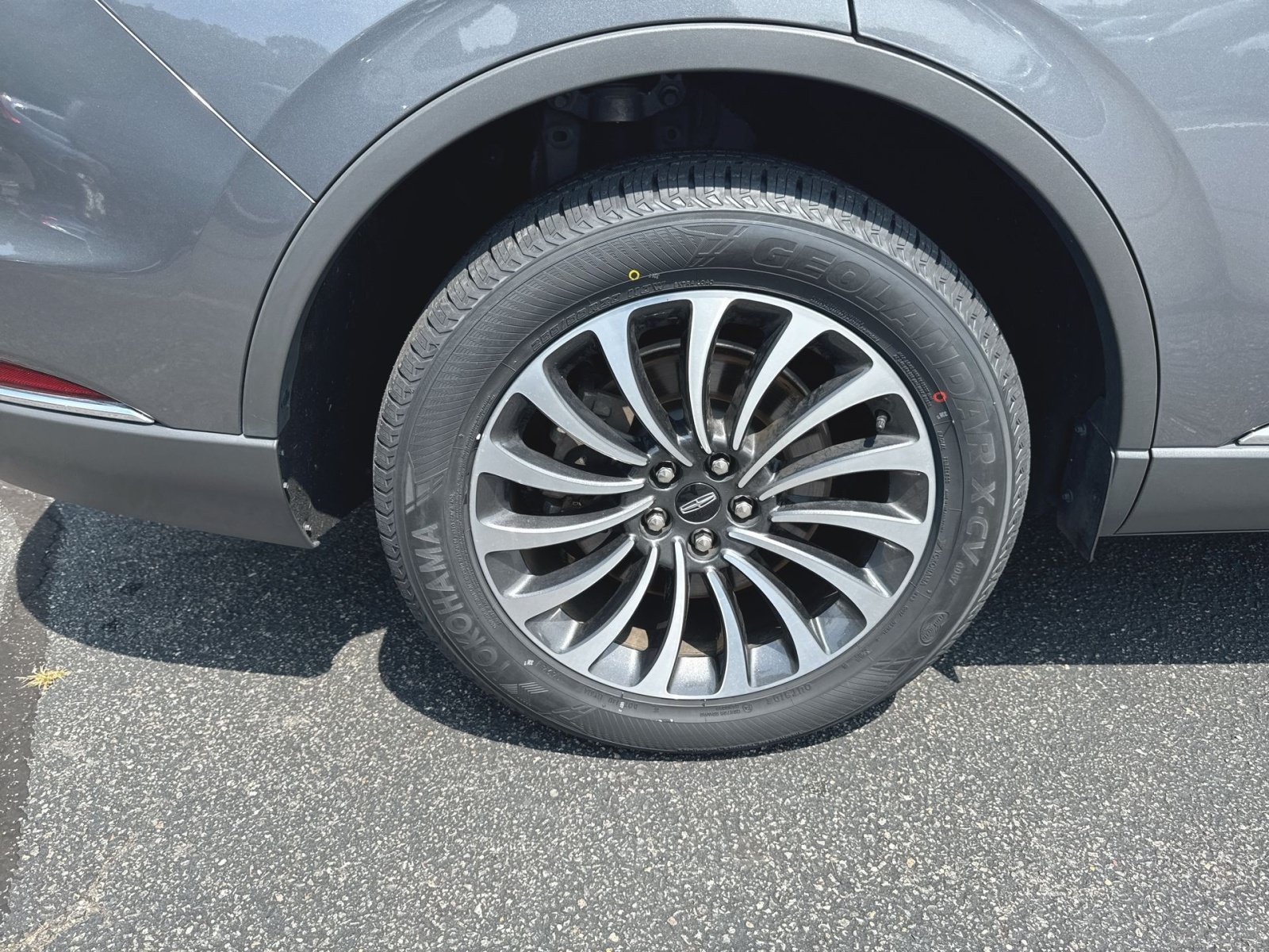Used 2023 Lincoln Aviator AWD w/ Premium Package image 31