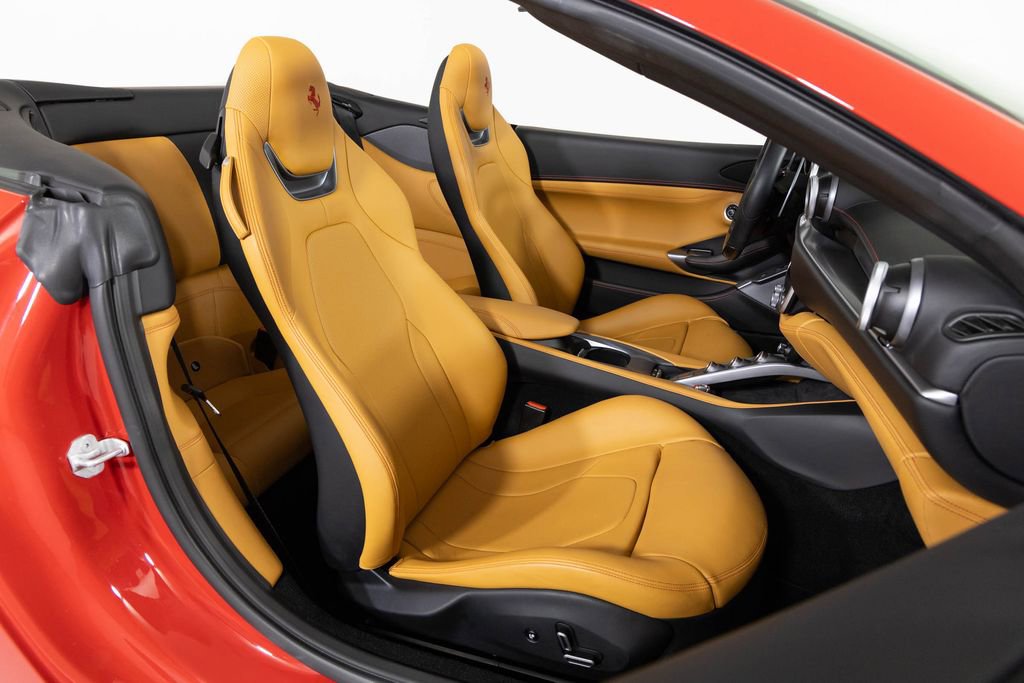 Used 2020 Ferrari Portofino image 42