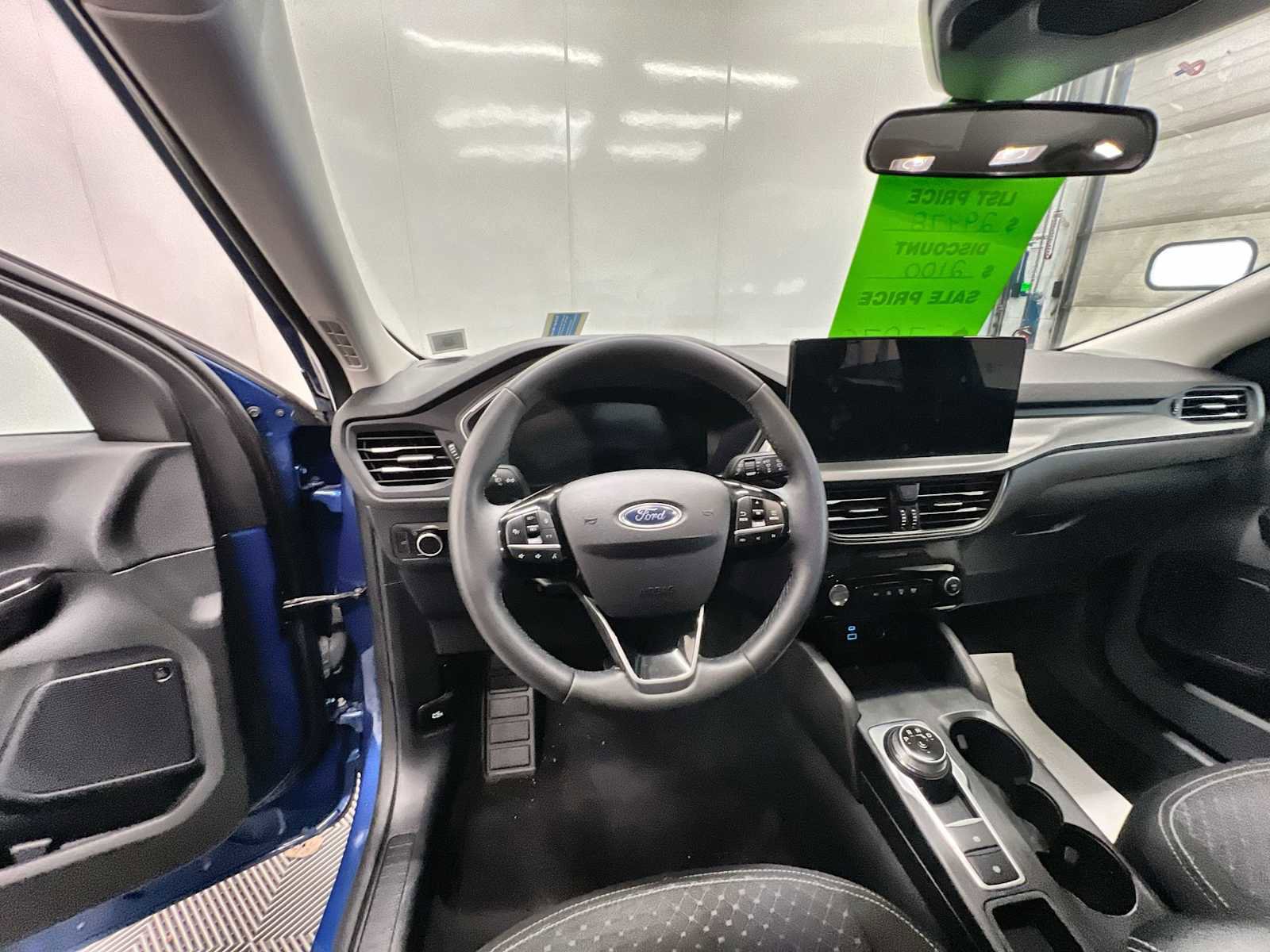 Used 2023 Ford Escape Active w/ Tech Pack #2 AWD/4WD image 11